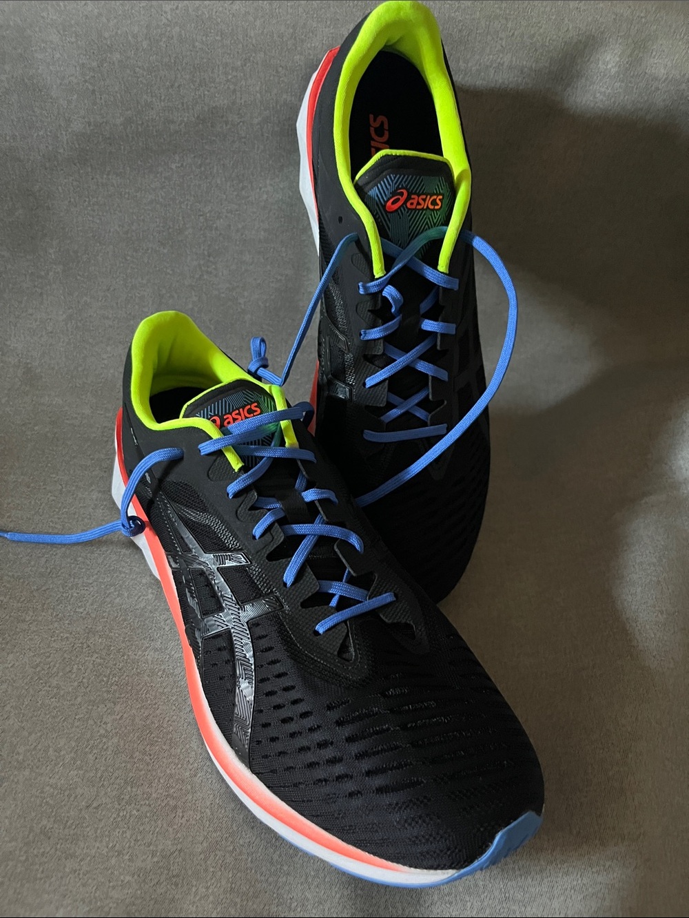 ASICS Nova blast size 13  mens snearkers